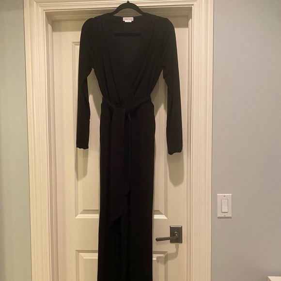 Retrograde Jumpsuit in Black
Lovers and Friends - worn once - Picture 2 of 2